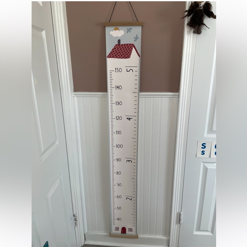H&M Height Chart Kids Room